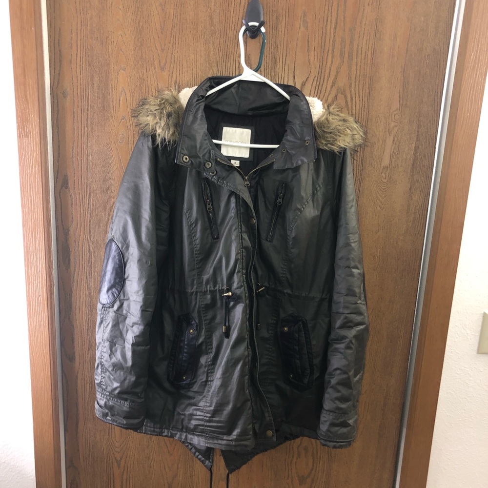 2x Maurice’s Winter Coat. Army Green.